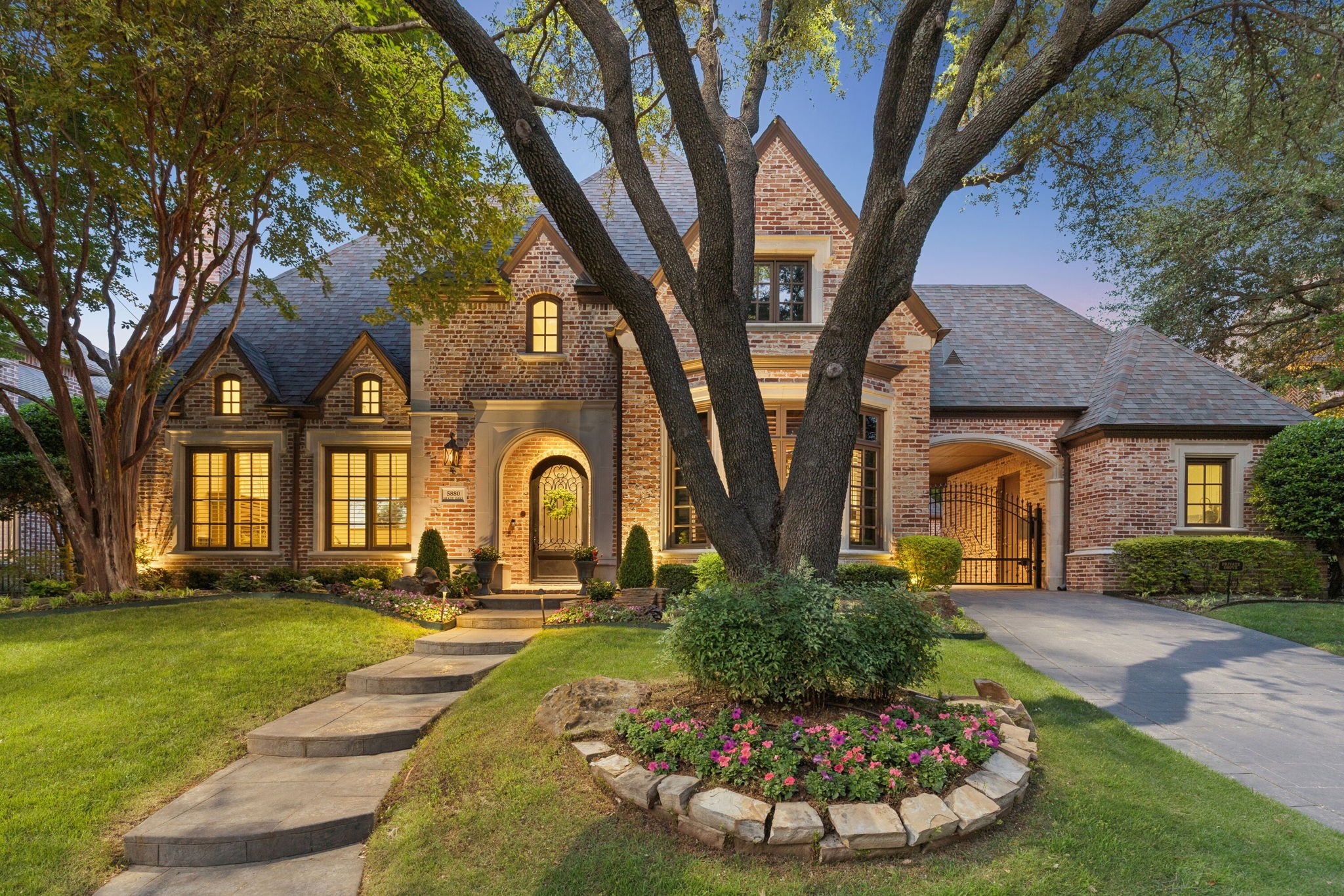 5880 Shady Oaks Drive Frisco TX 75034