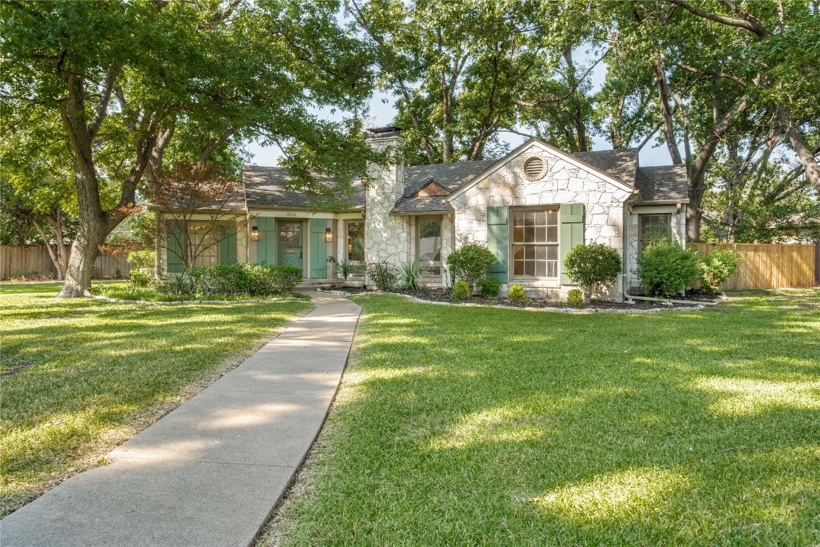 9809 Angora Street Dallas TX 75218