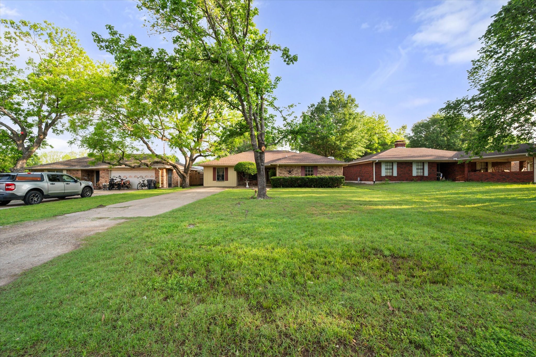 200 W Garrity Street Corsicana TX 75110