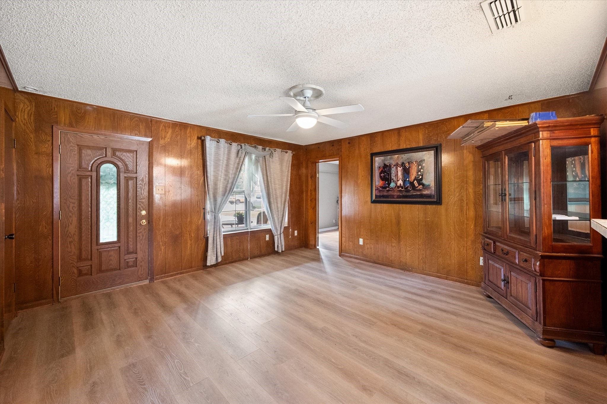 200 W Garrity Street Corsicana TX 75110