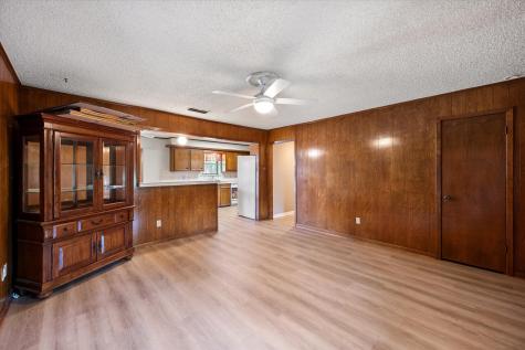 200 W Garrity Street Corsicana TX 75110