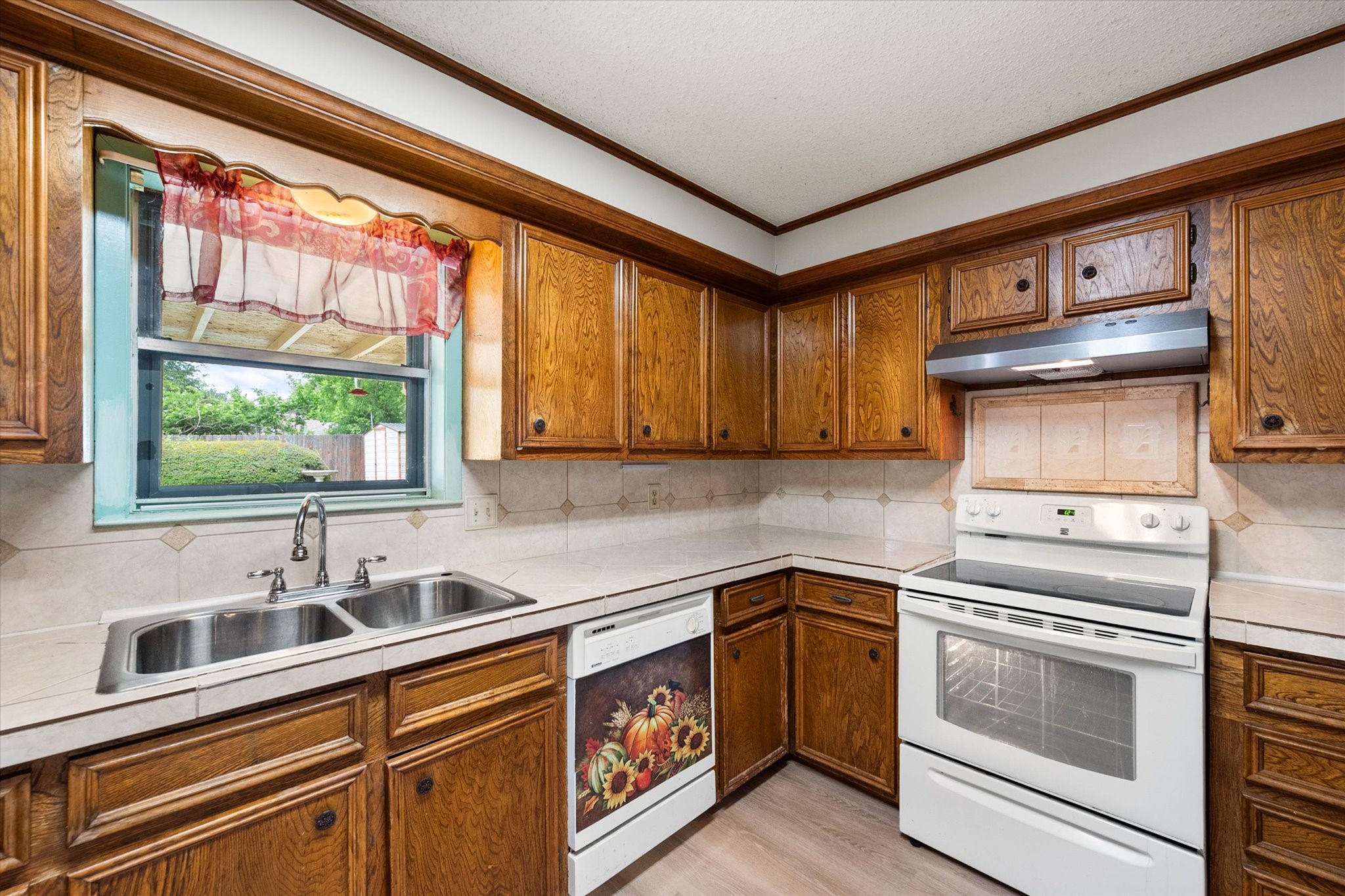 200 W Garrity Street Corsicana TX 75110