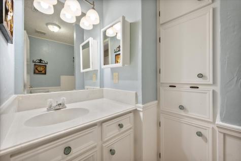 200 W Garrity Street Corsicana TX 75110