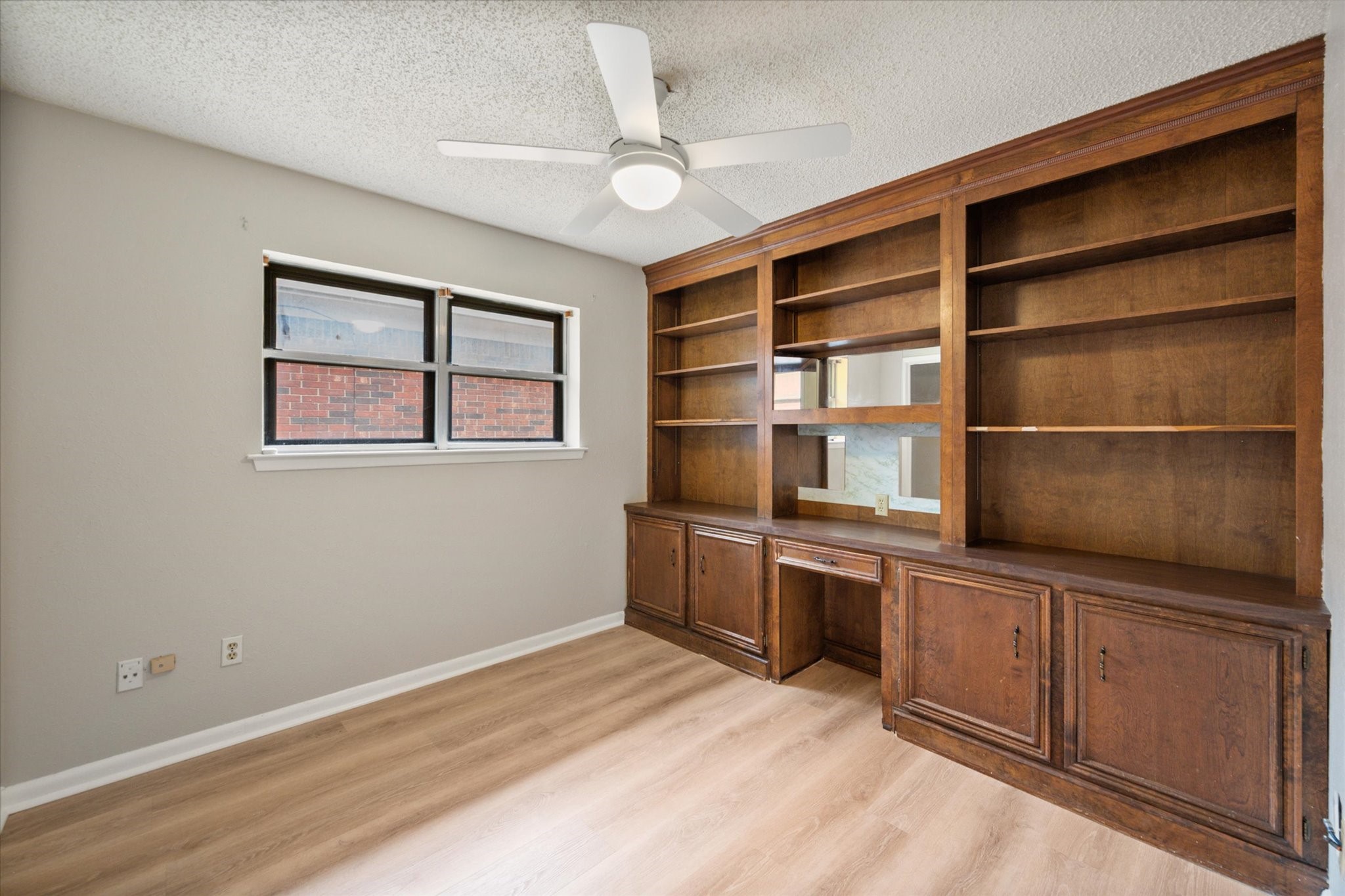 200 W Garrity Street Corsicana TX 75110