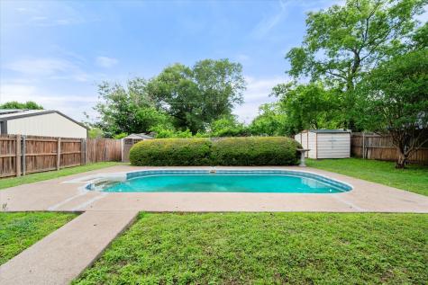 200 W Garrity Street Corsicana TX 75110