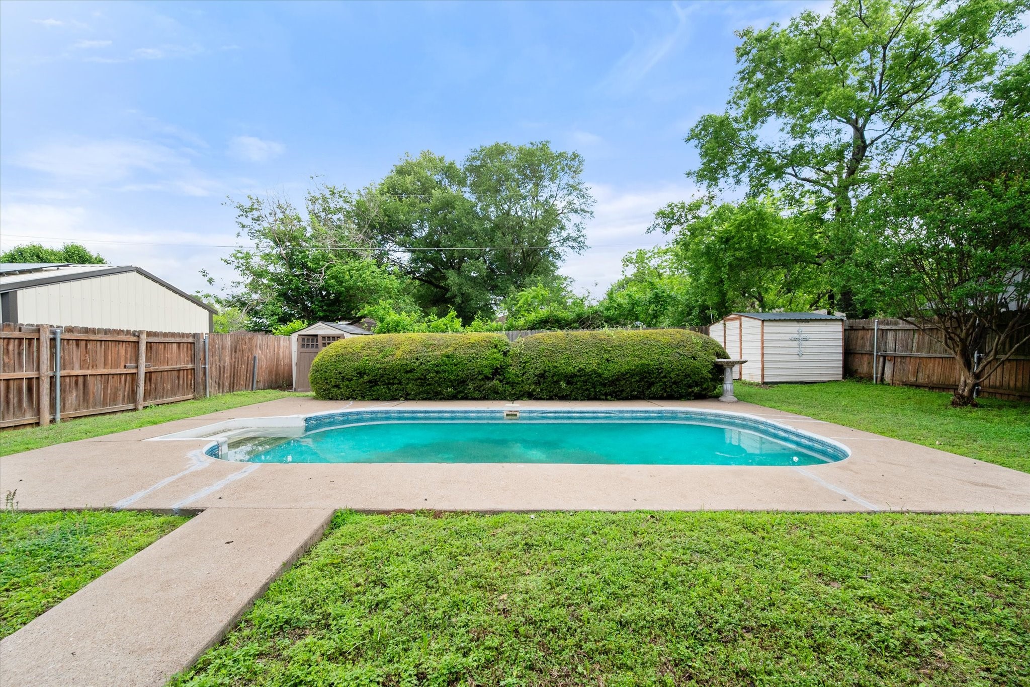 200 W Garrity Street Corsicana TX 75110
