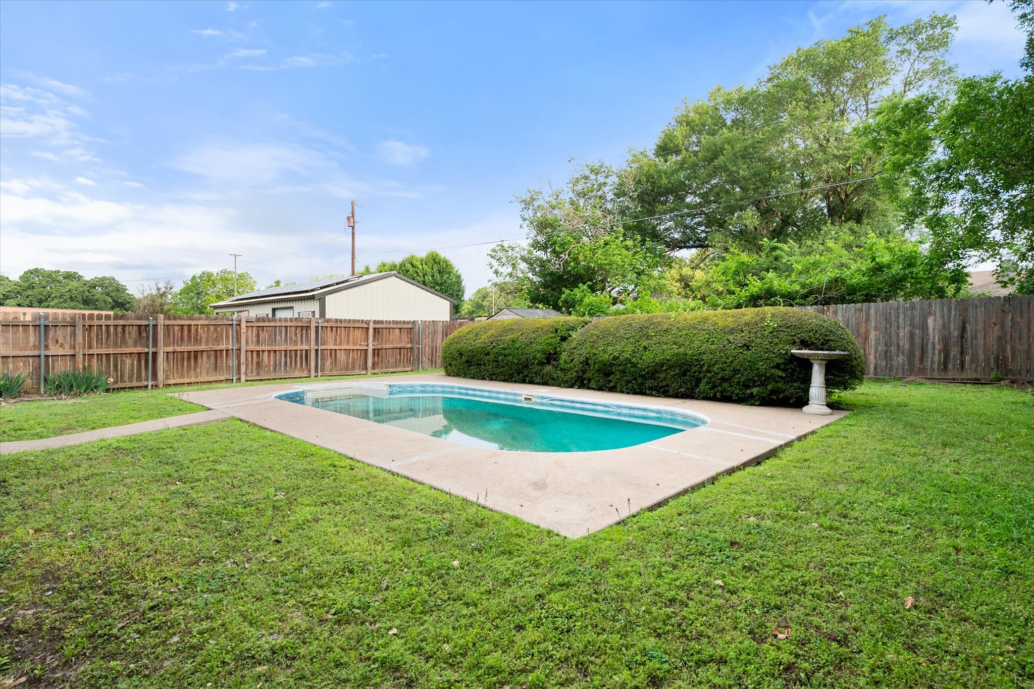 200 W Garrity Street Corsicana TX 75110
