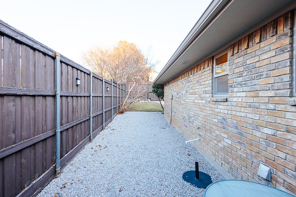 9130 Coral Cove Drive Dallas TX 75243