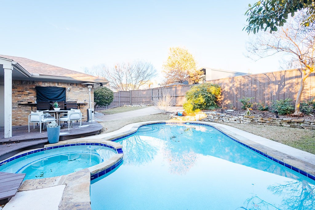 9130 Coral Cove Drive Dallas TX 75243