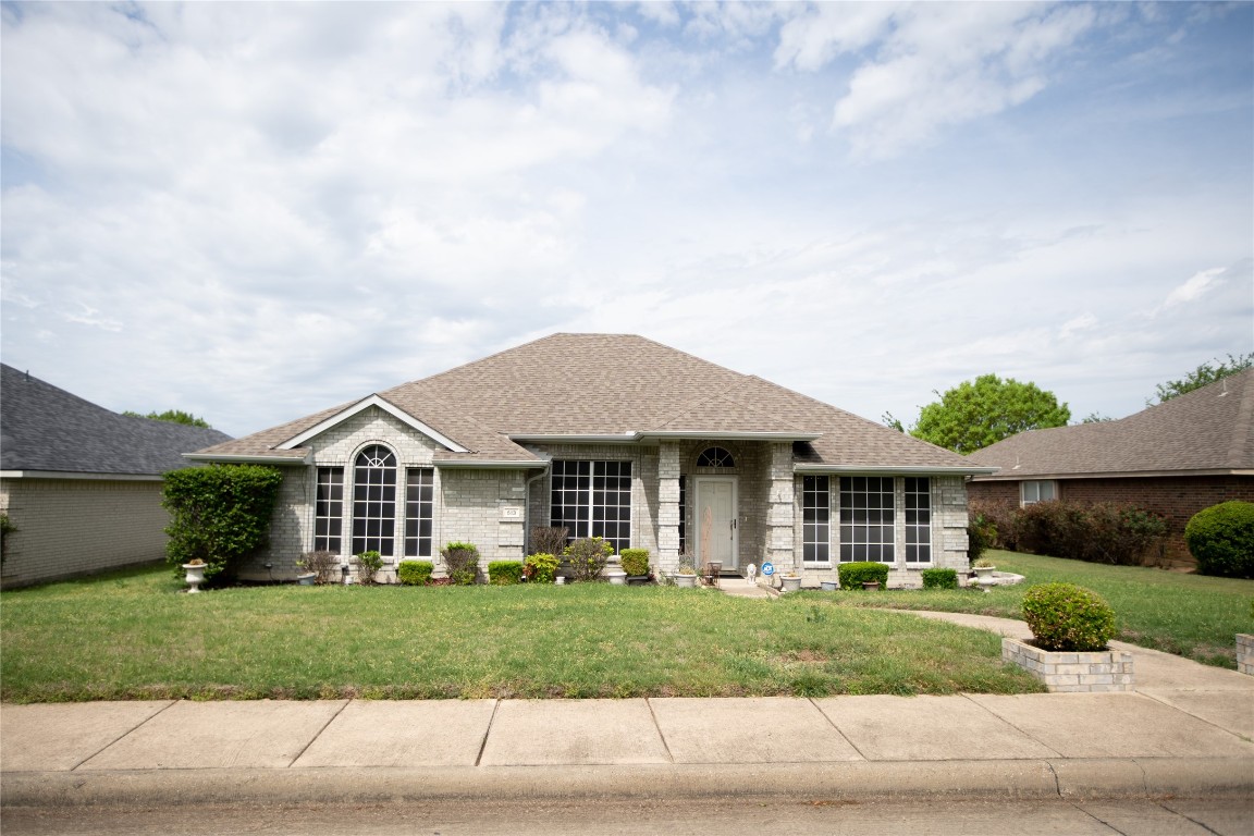 513 Wendy Lane Desoto TX 75115