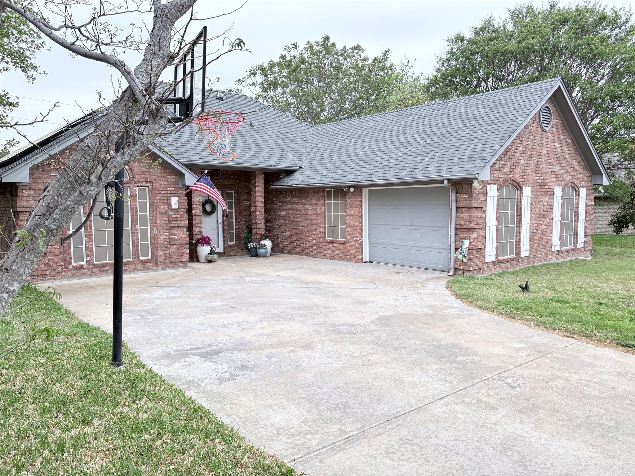 1200 Oak Tree Lane Weatherford TX 76086