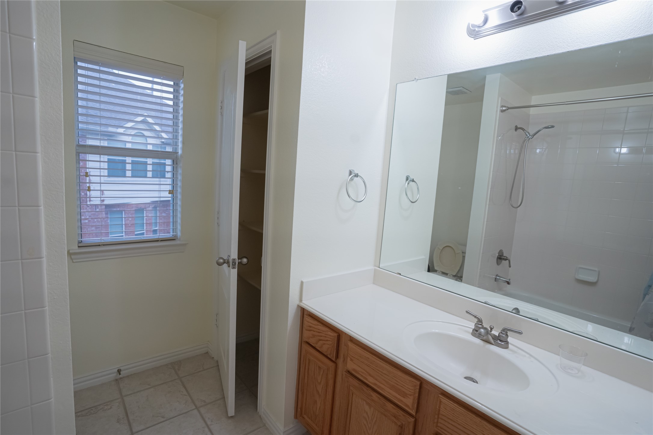 3605 Moultrie Drive Garland TX 75040