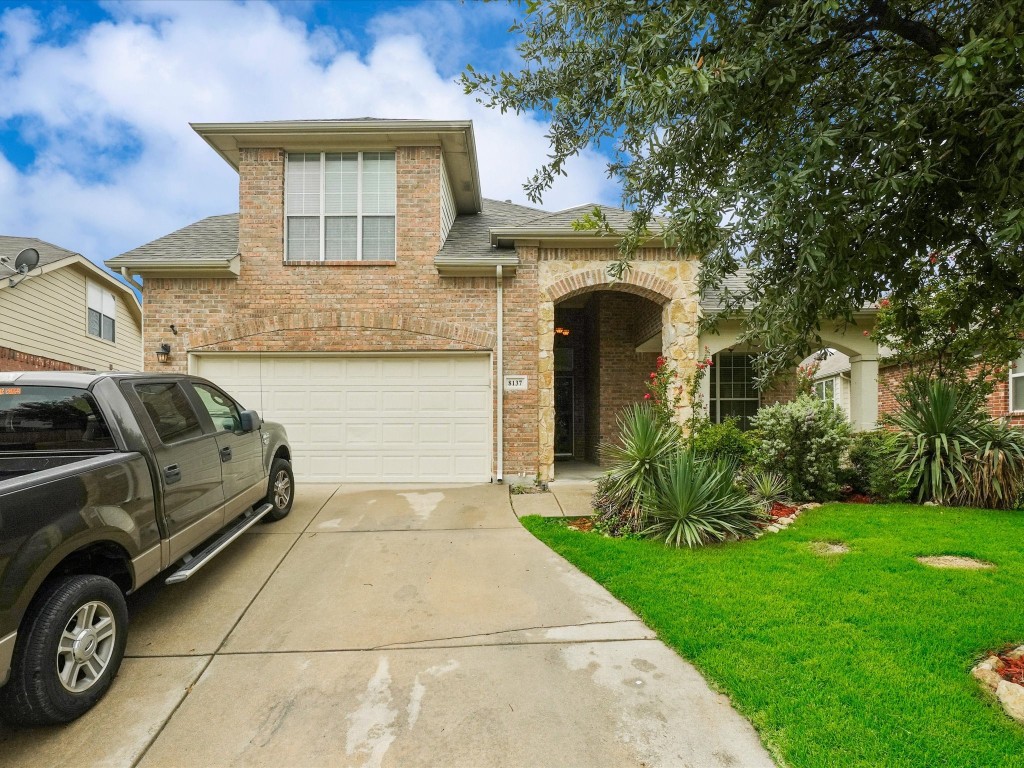 8137 Hennessey Trail Fort Worth TX 76131