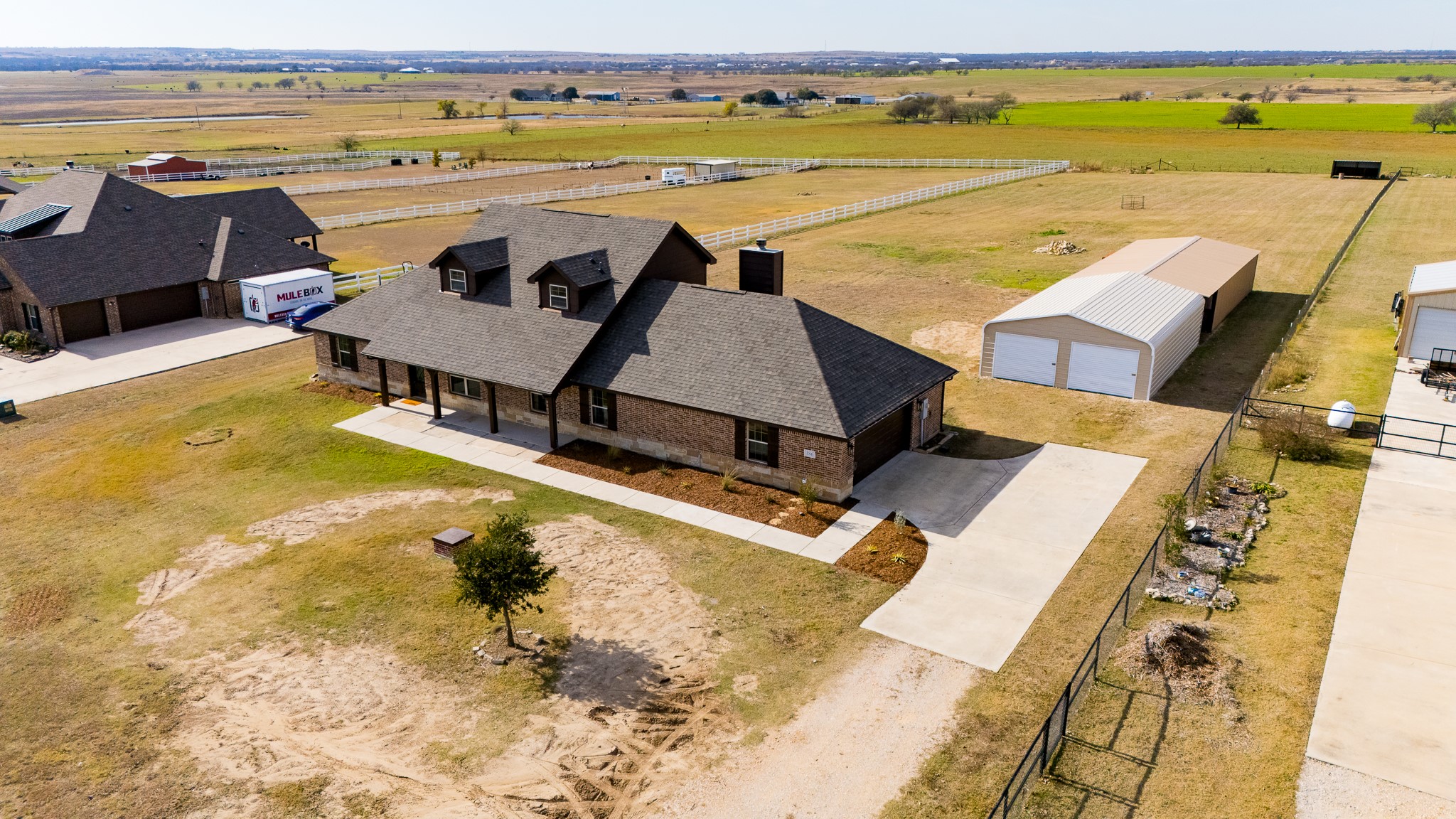186 County Road 4430 Rhome TX 76078
