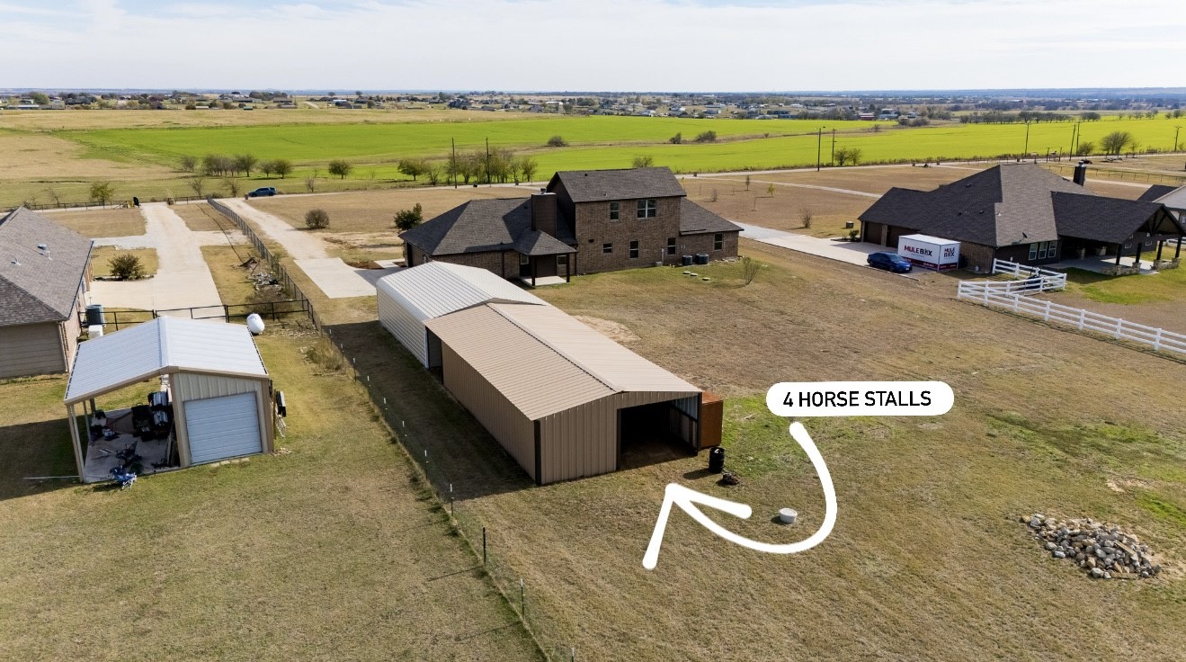186 County Road 4430 Rhome TX 76078