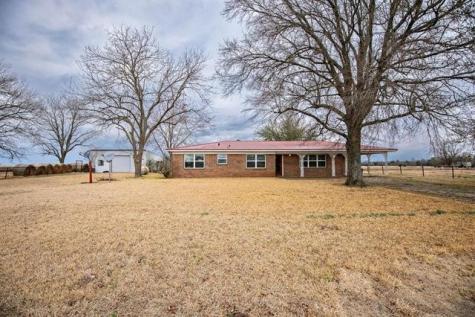 1031 County Road 15140 Blossom TX 75416