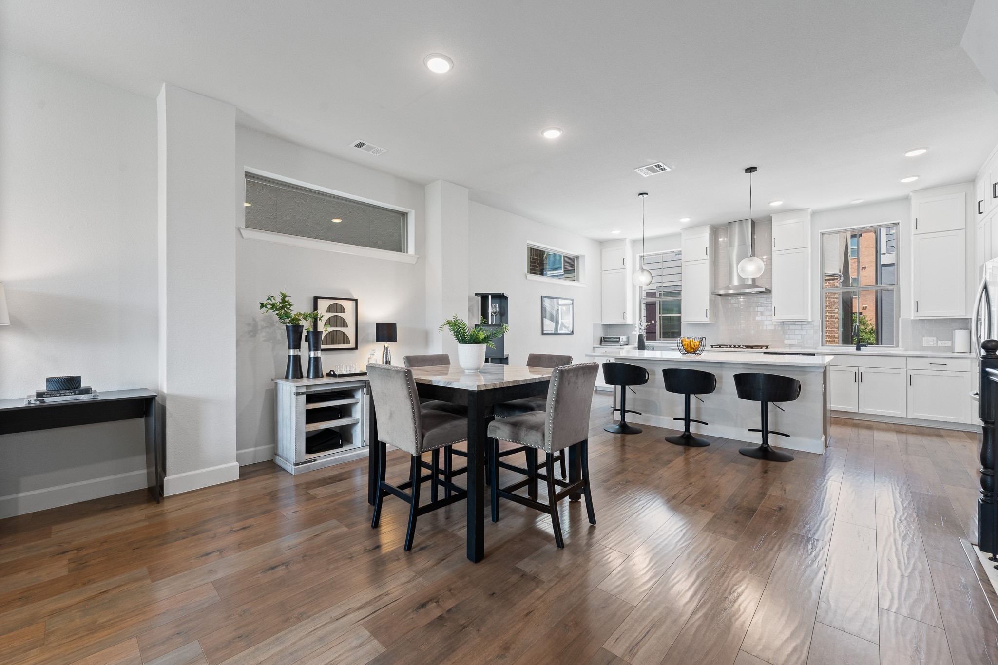 2739 Flowering Peach Lane Dallas TX 75212