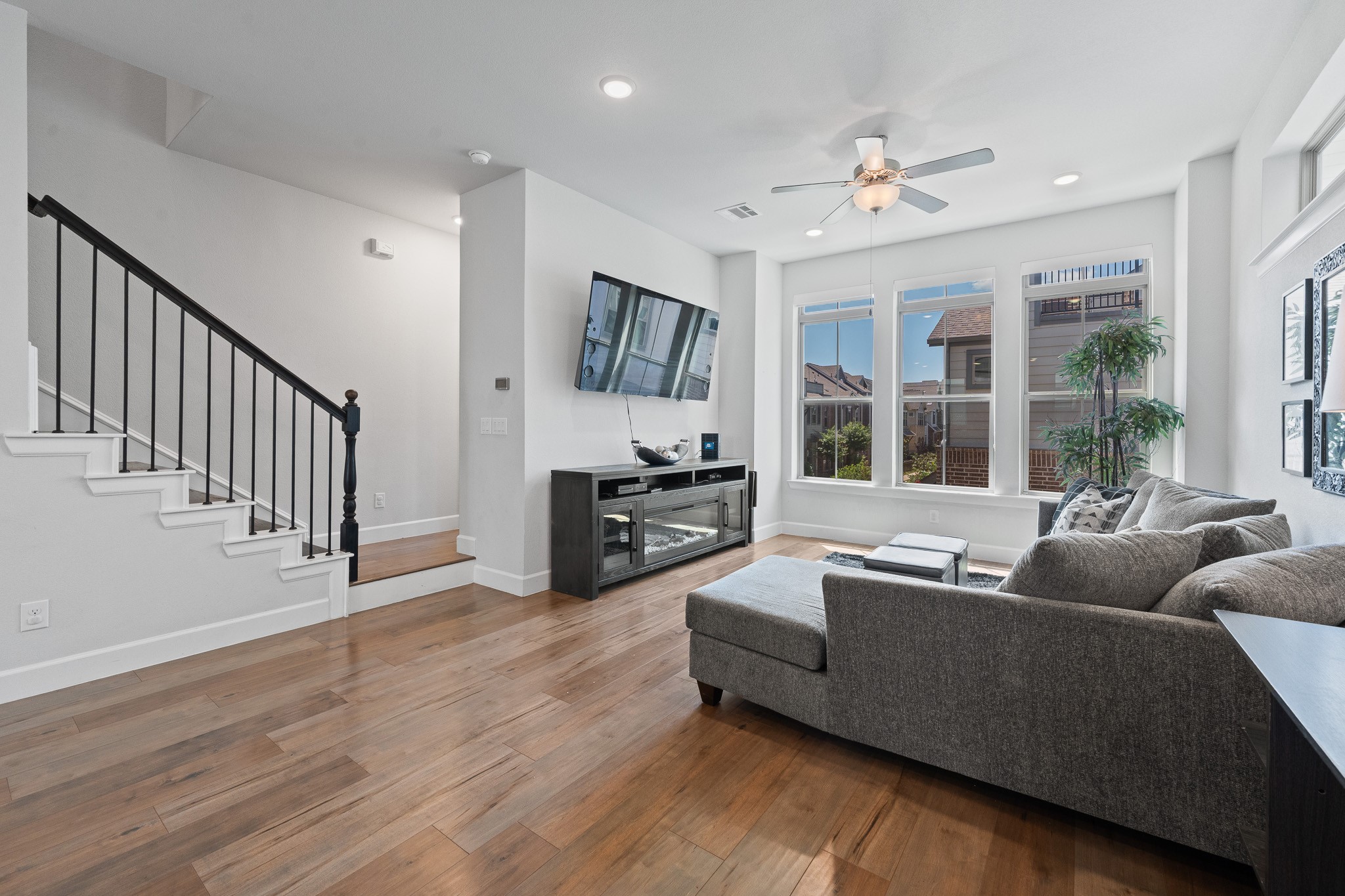 2739 Flowering Peach Lane Dallas TX 75212