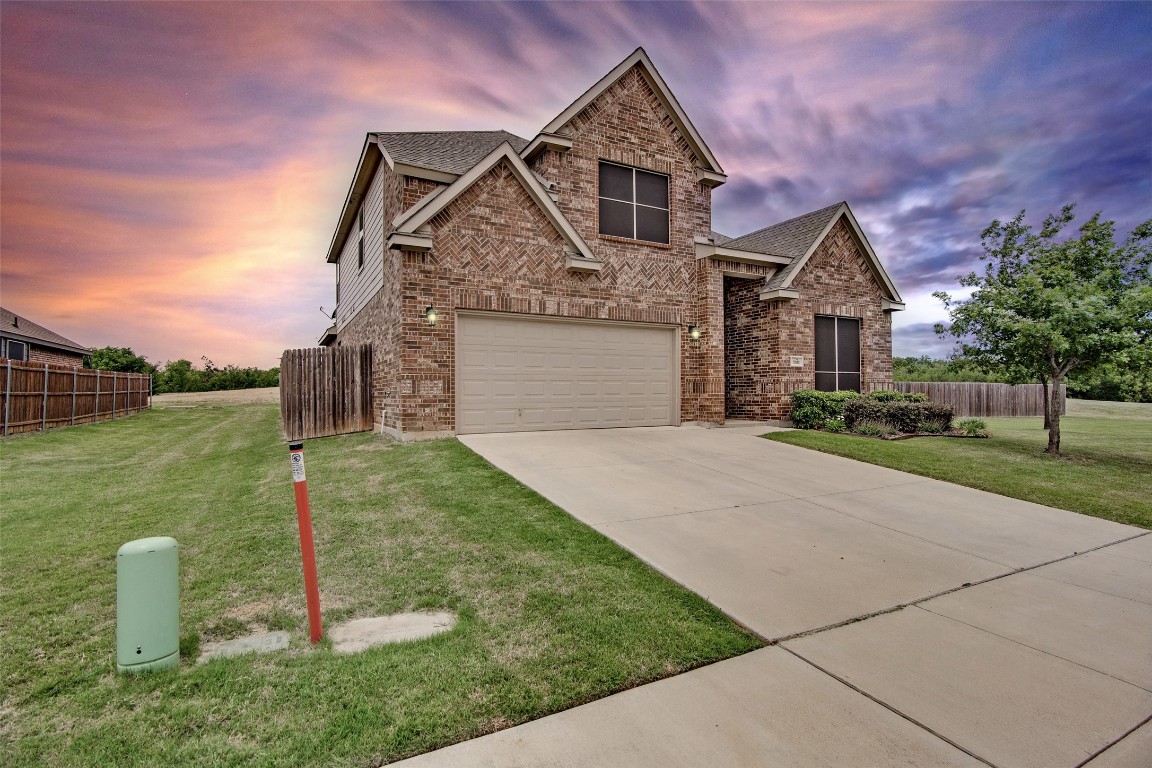 11812 Hassop Lane Burleson TX 76028