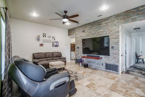 206 King George Way Ponder TX 76259