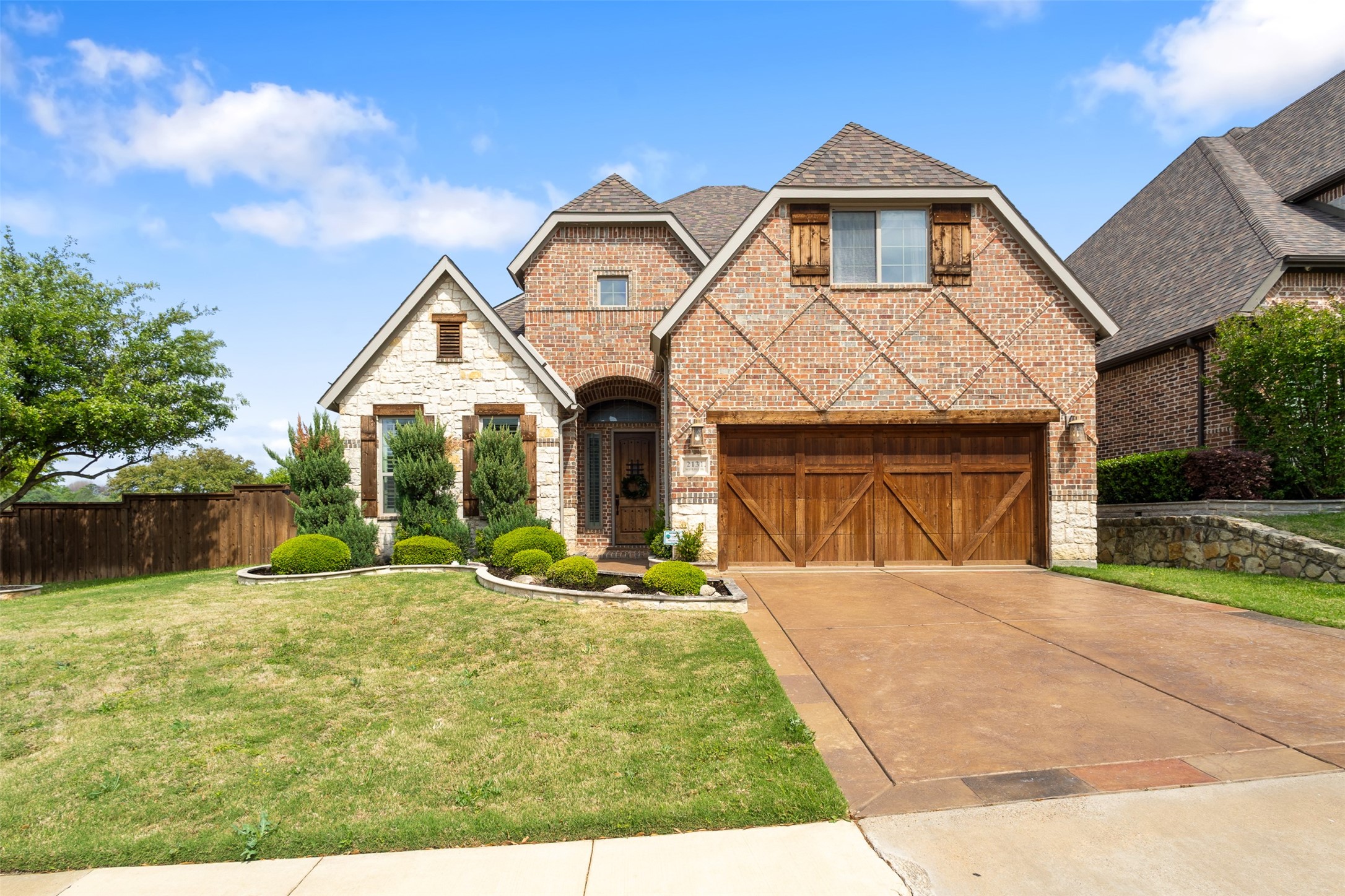 2131 N Hill Drive Irving TX 75038