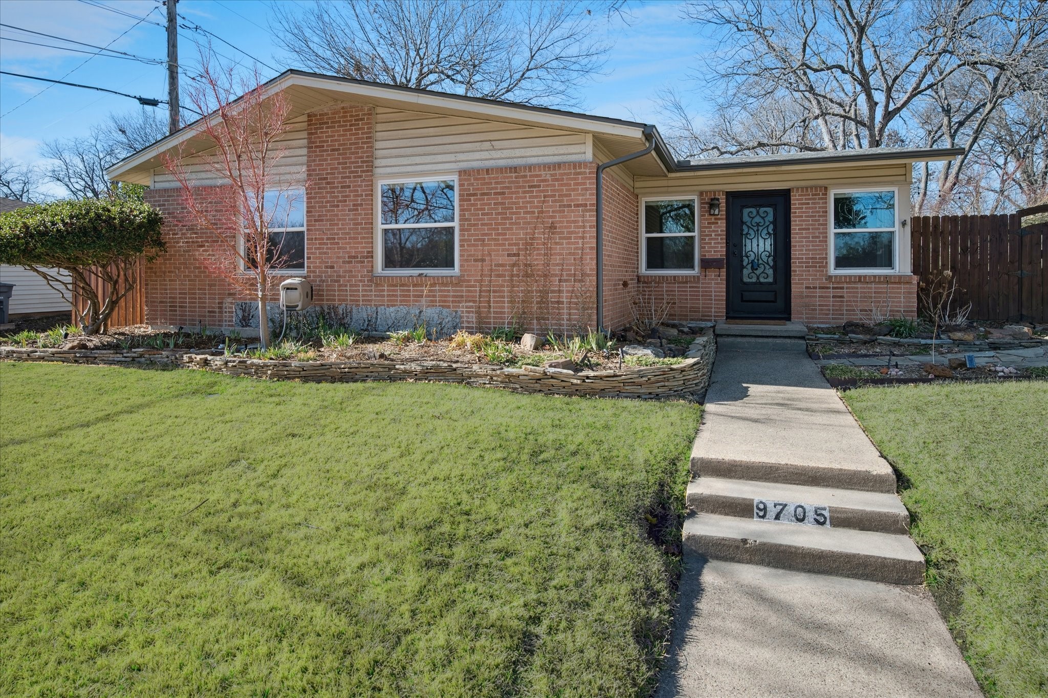9705 Ash Creek Drive Dallas TX 75228
