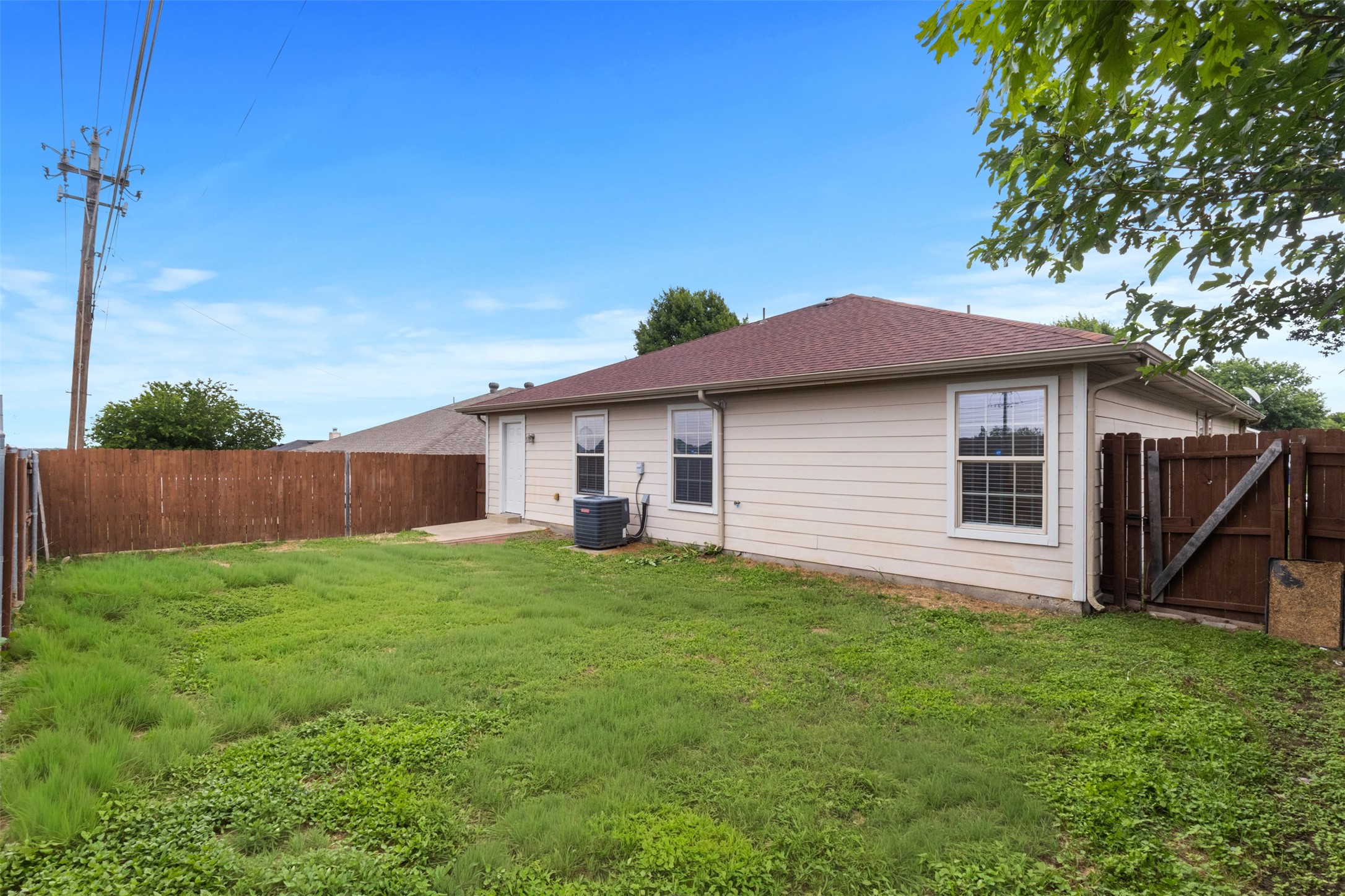 6163 Balcony Lane Dallas TX 75241