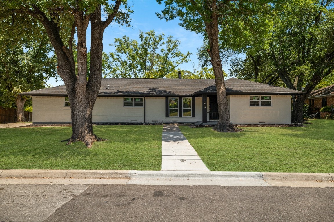 1828 Riverway Drive Dallas TX 75217