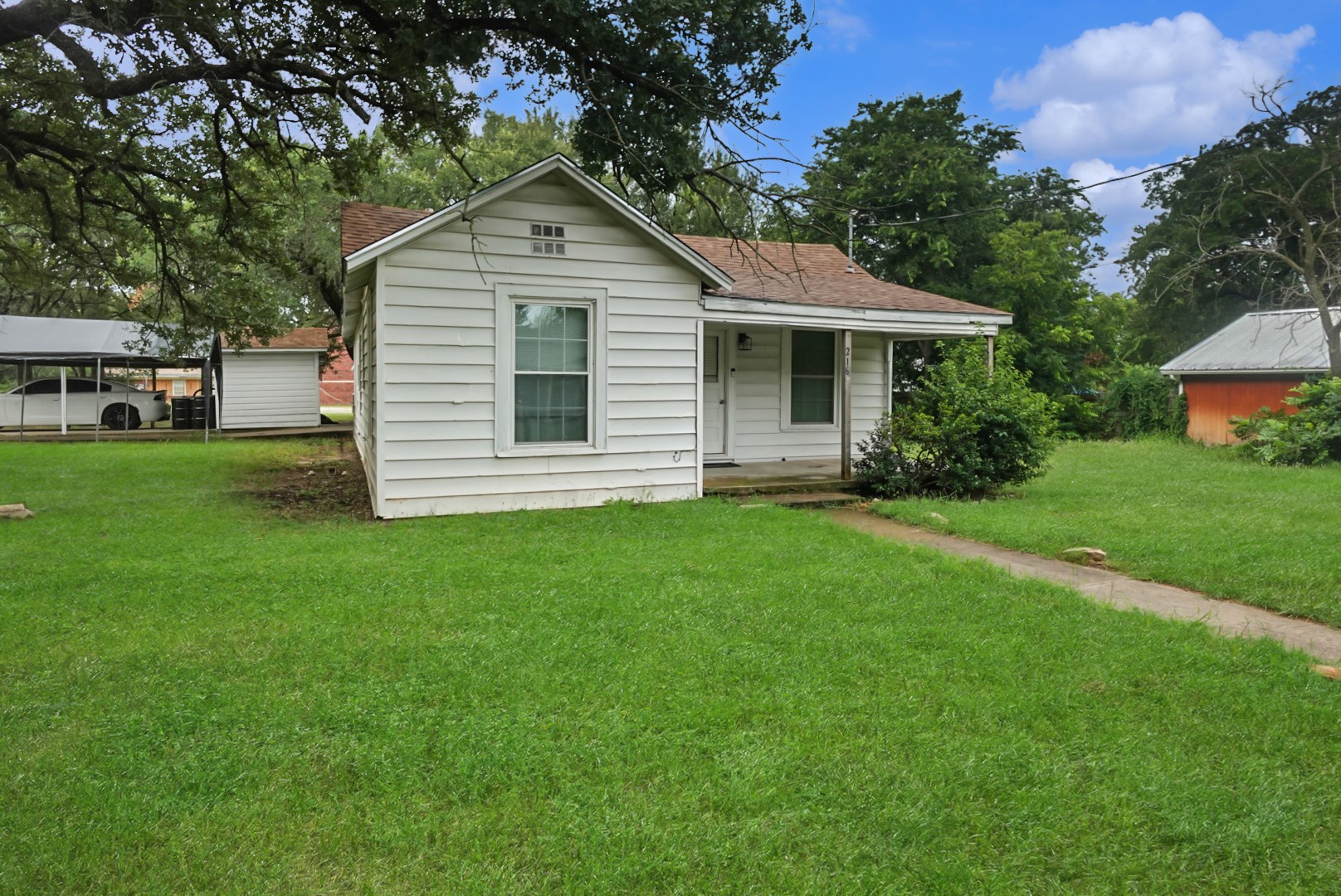 216 19th Street Mineral Wells TX 76067