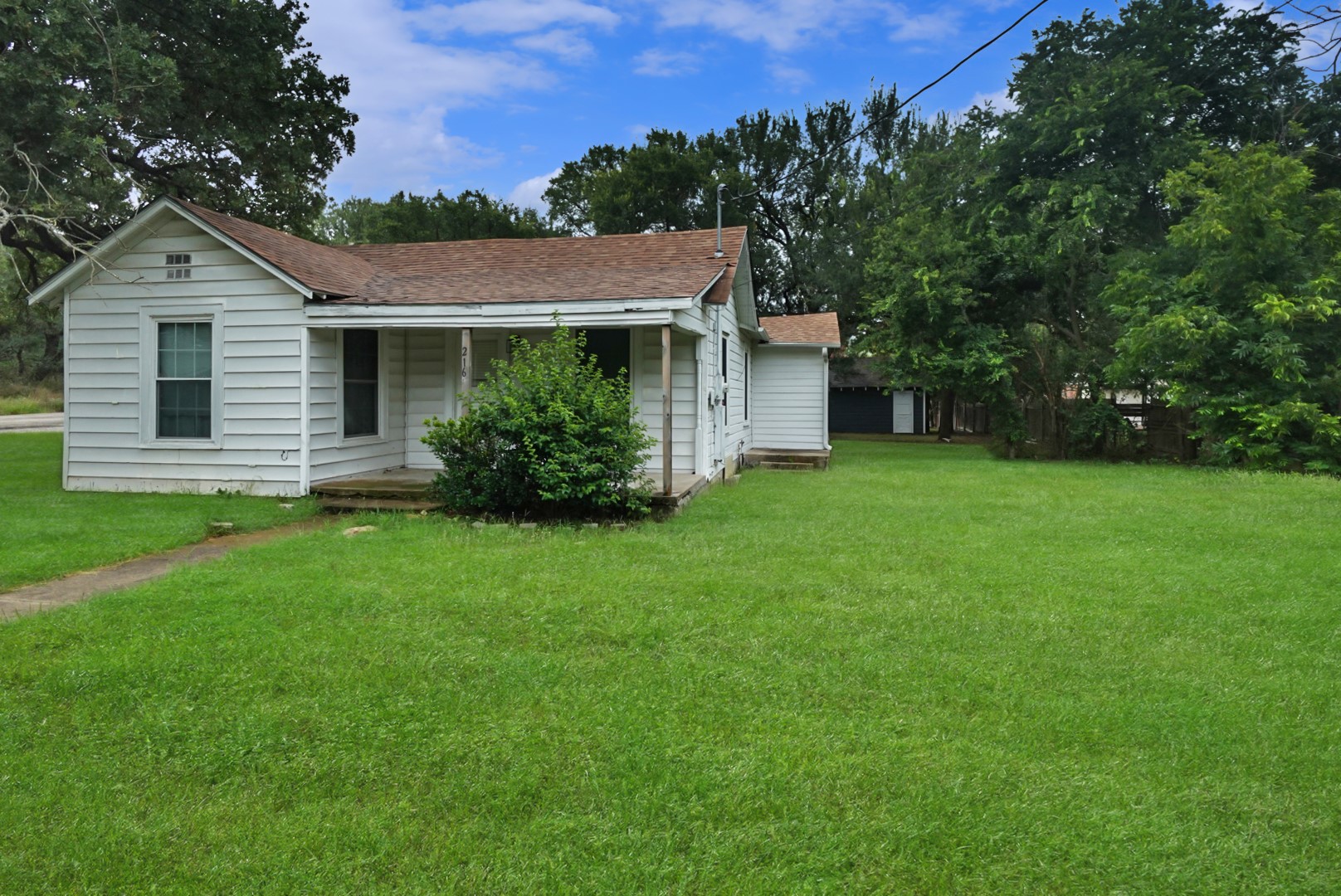 216 19th Street Mineral Wells TX 76067