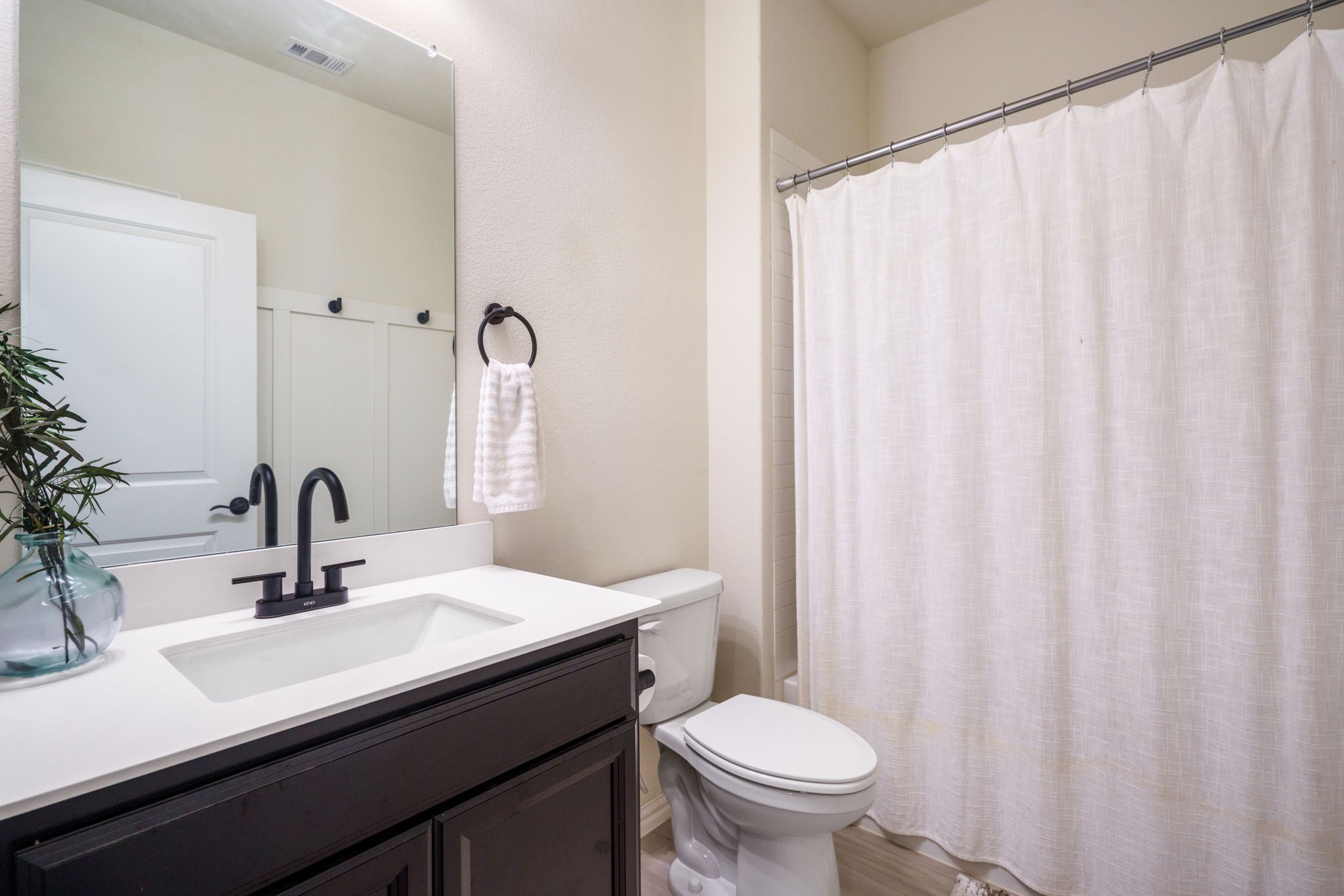313 Kennewick Drive Garland TX 75044