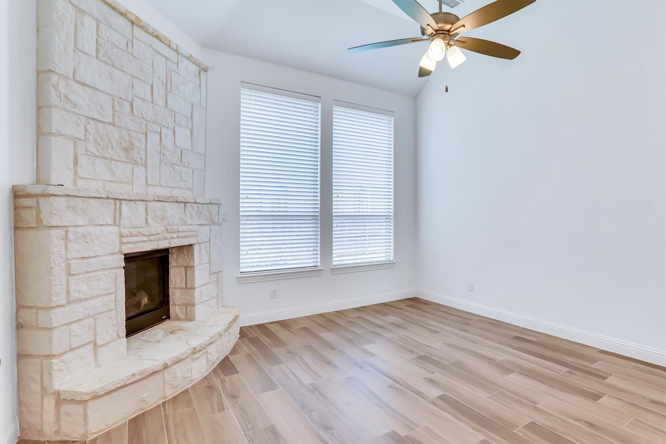6108 Strada Cove Fort Worth TX 76123
