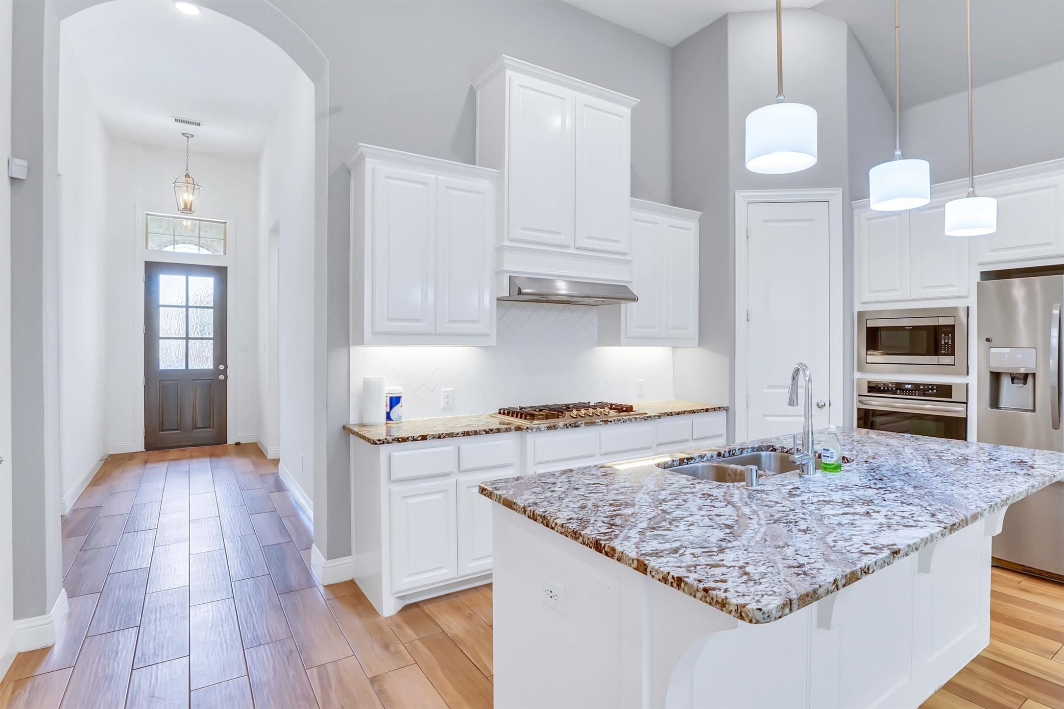 6108 Strada Cove Fort Worth TX 76123