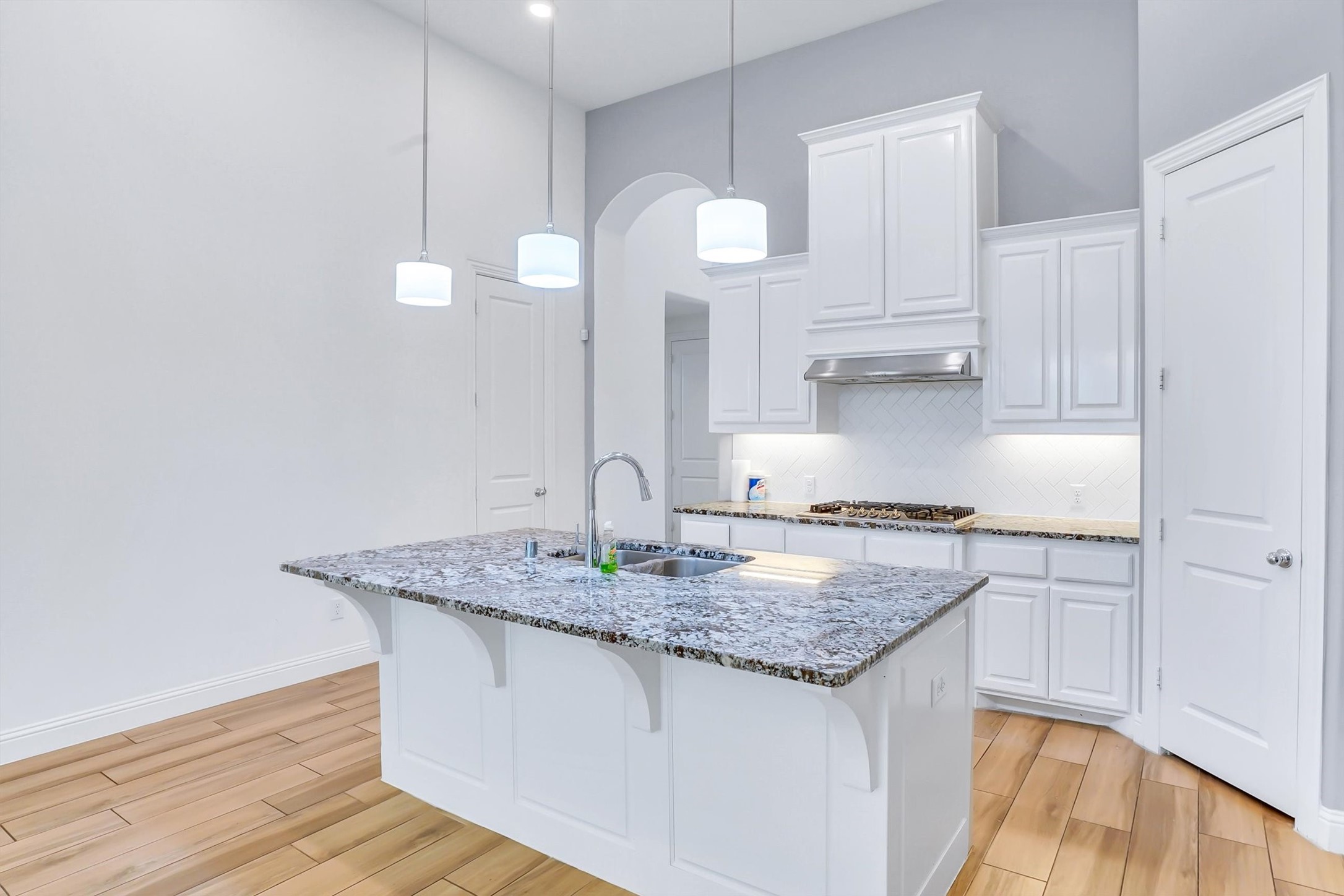 6108 Strada Cove Fort Worth TX 76123