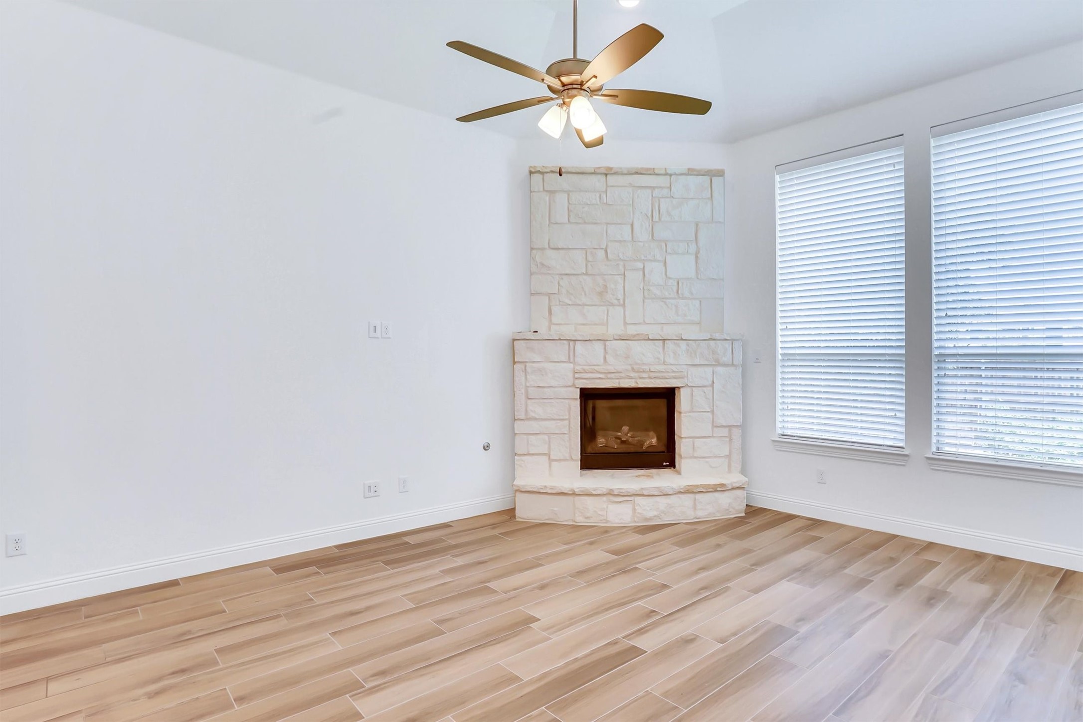 6108 Strada Cove Fort Worth TX 76123