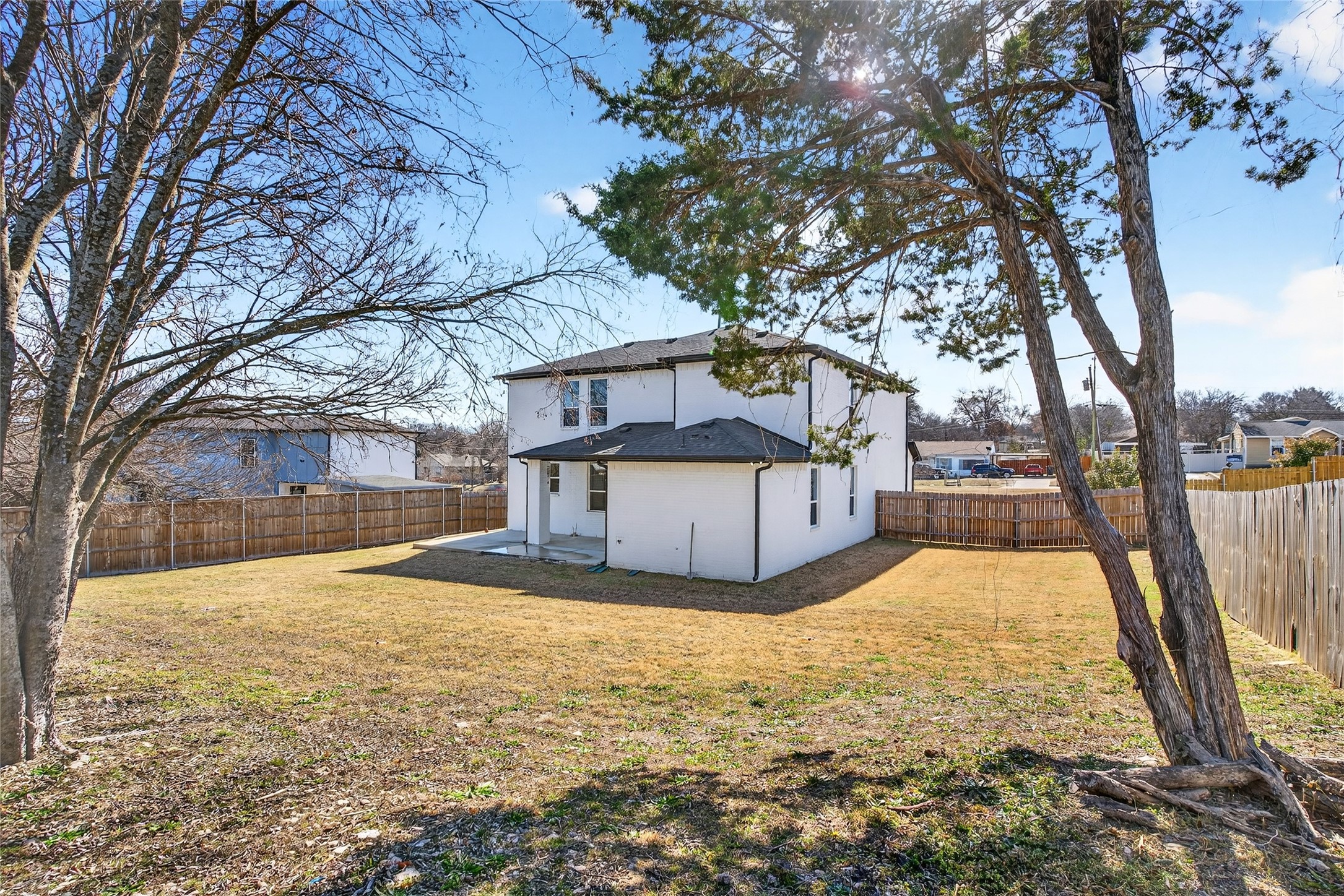 531 W Laureland Road Dallas TX 75232