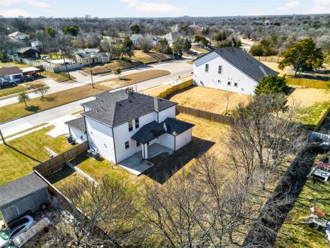 531 W Laureland Road Dallas TX 75232