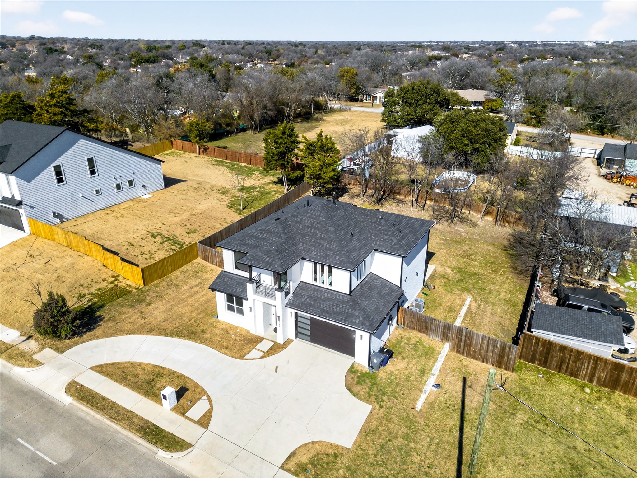 531 W Laureland Road Dallas TX 75232