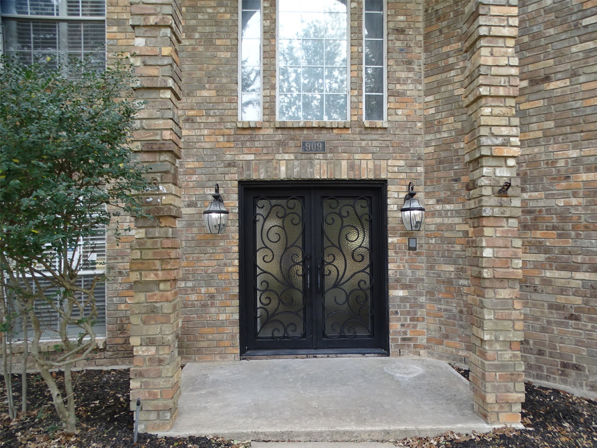 909 Hickory Knob Circle Cedar Hill TX 75104