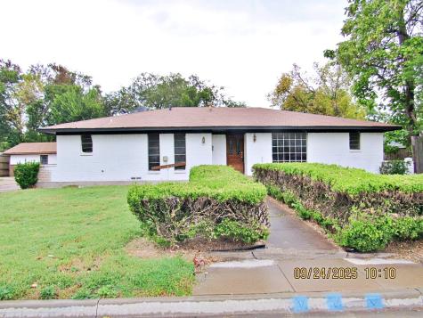1021 S Murray Street Mckinney TX 75069