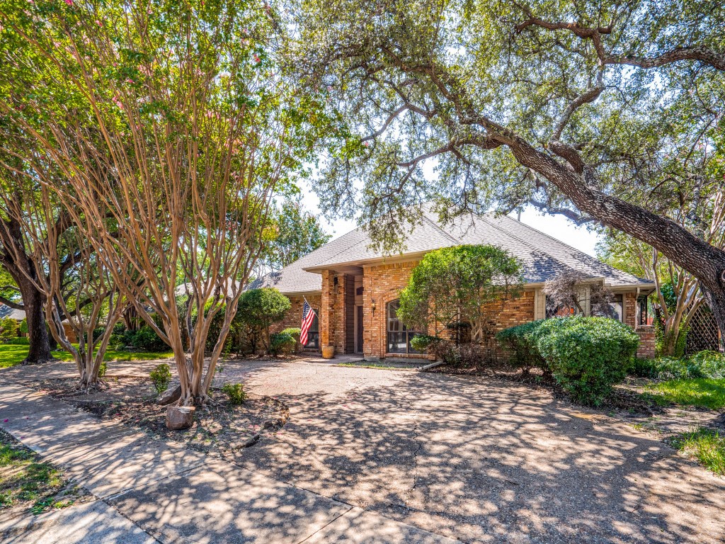 1924 Gardengrove Court Plano TX 75075
