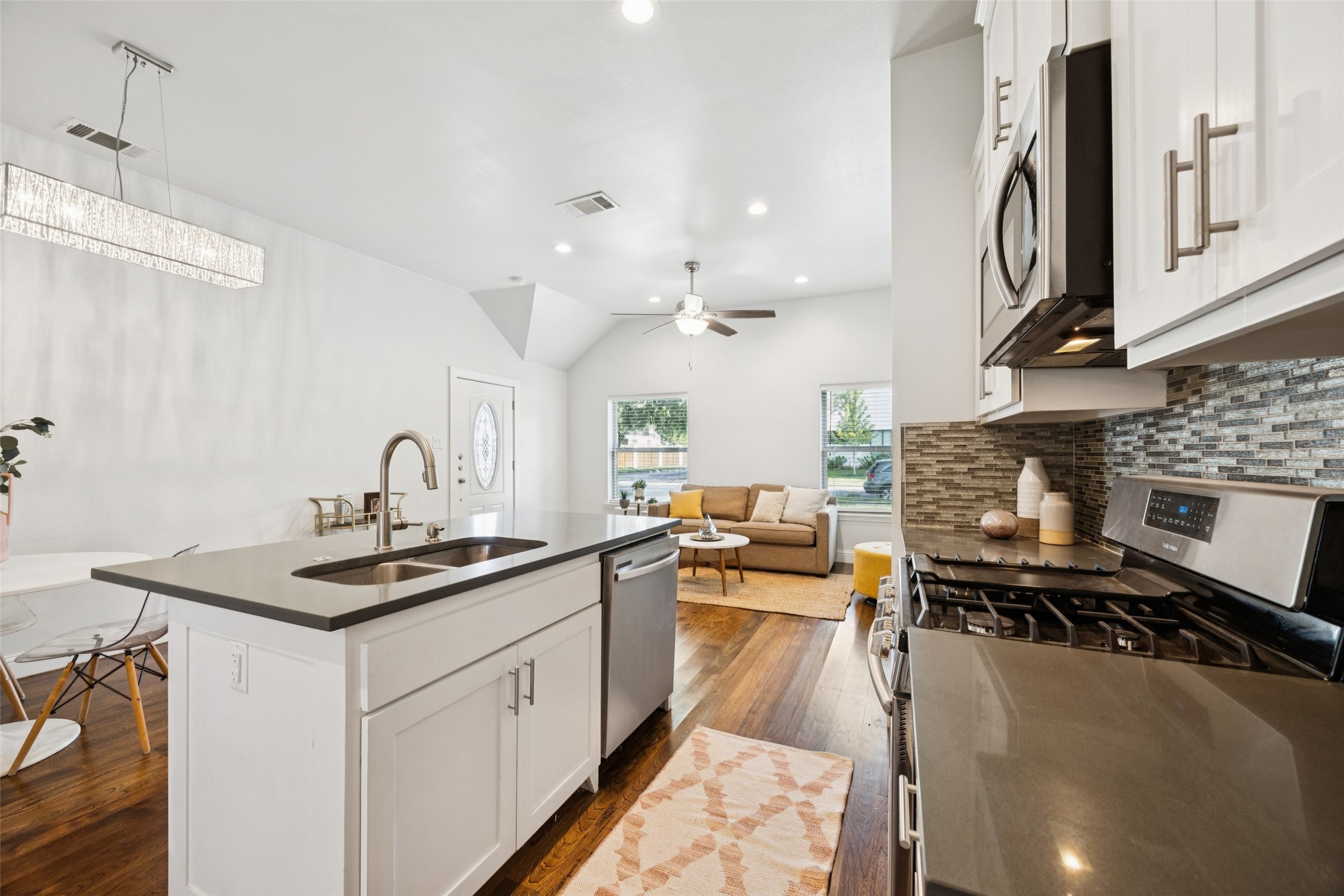 3804 Eaton Drive Dallas TX 75220