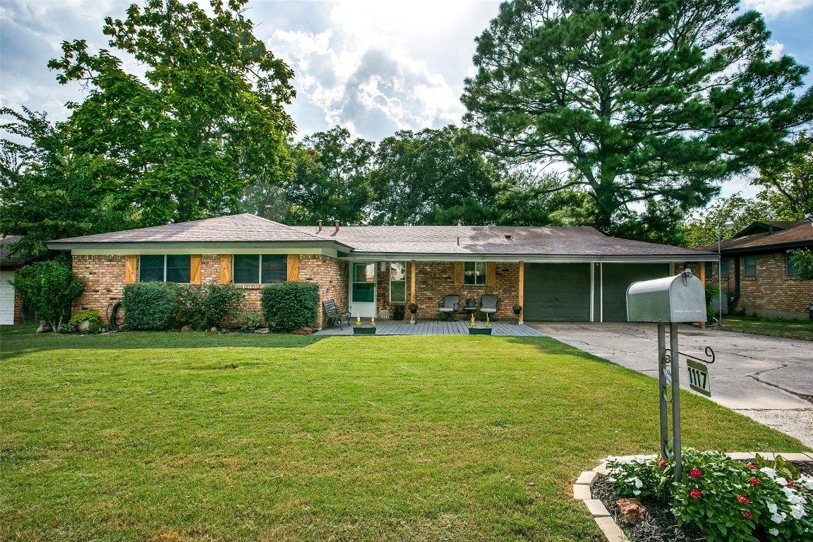 1117 Valley View Drive Hurst TX 76053