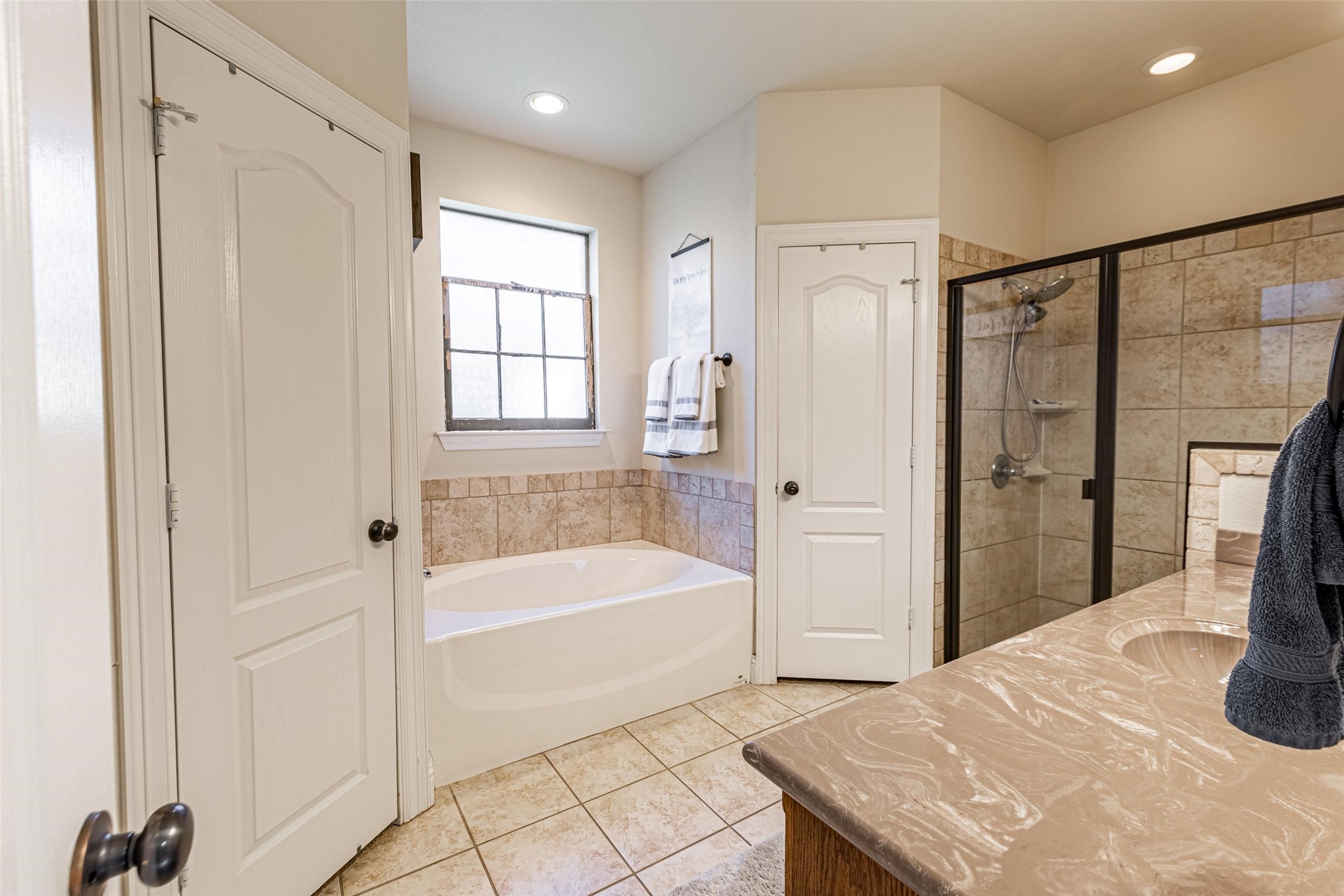 120 Hummingbird Weatherford TX 76088
