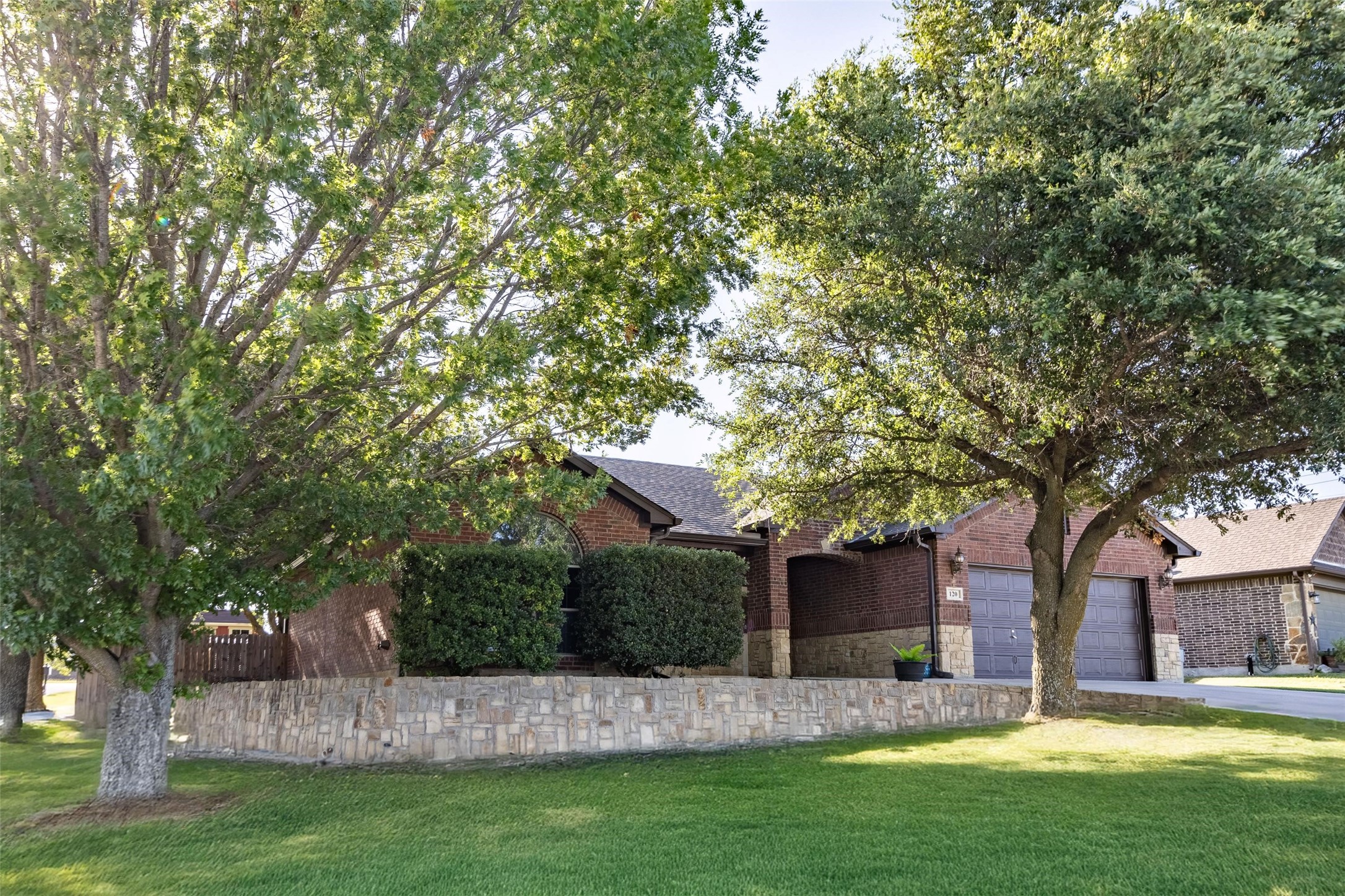 120 Hummingbird Weatherford TX 76088