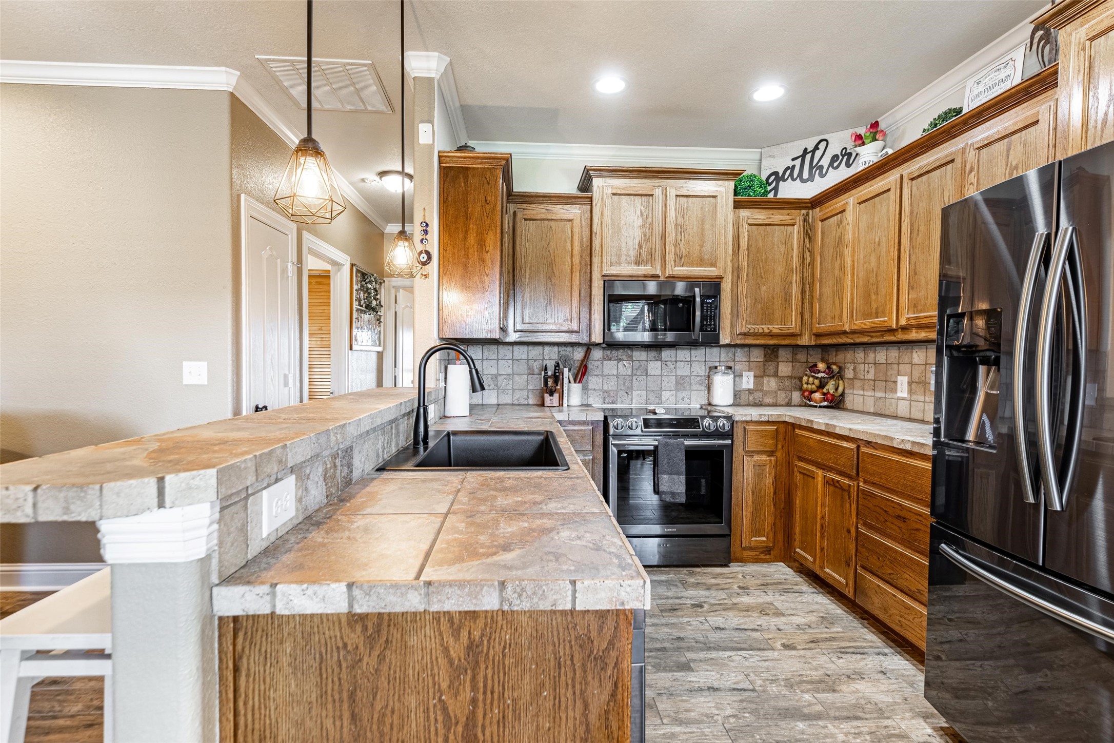 120 Hummingbird Weatherford TX 76088