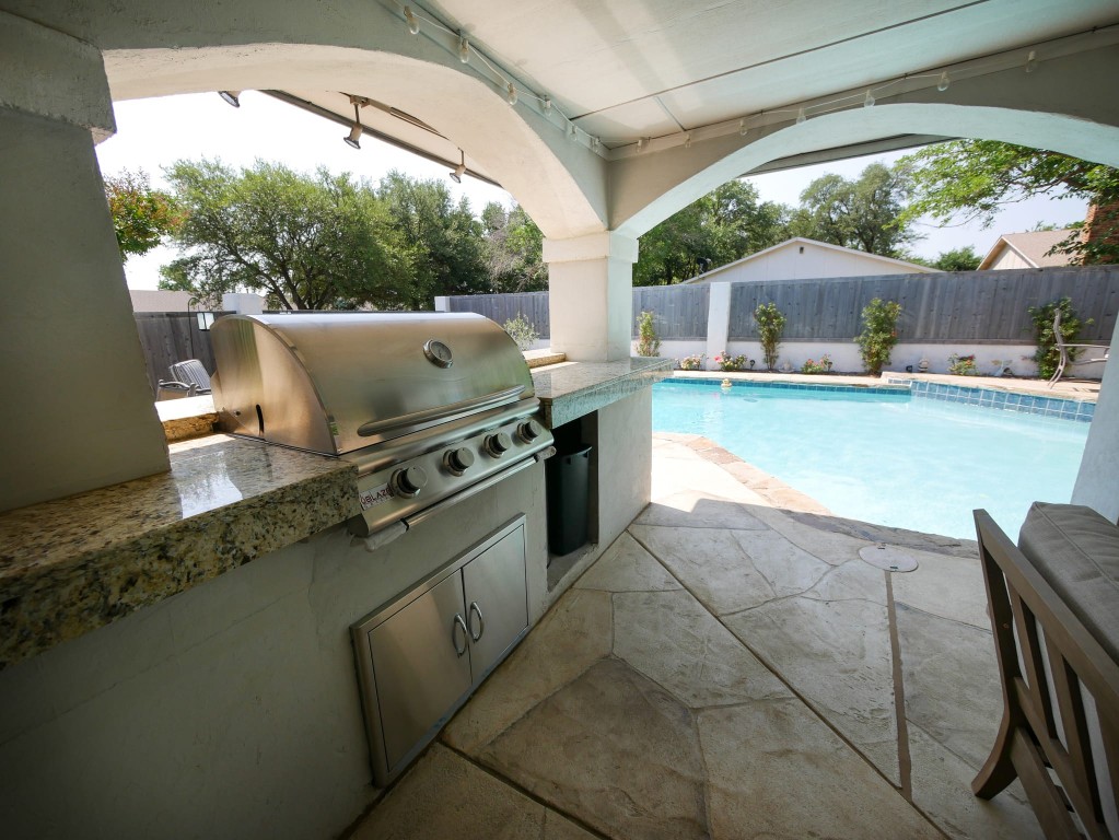 8622 Sikorski Lane Dallas TX 75228
