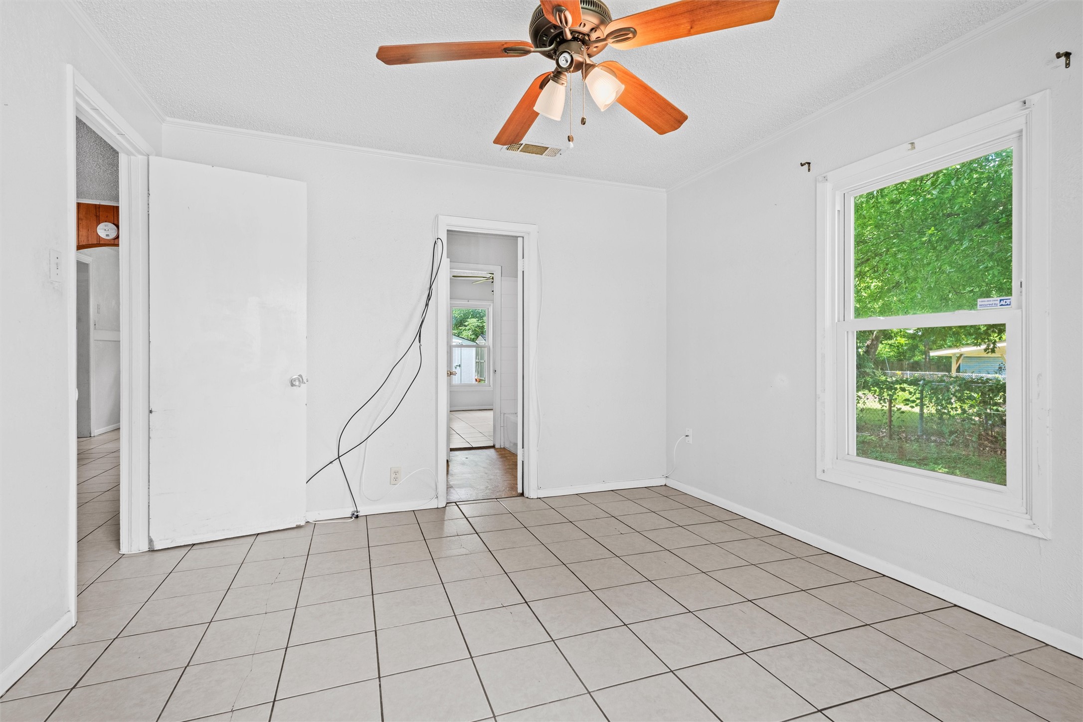 1015 Wilshire Boulevard Arlington TX 76012