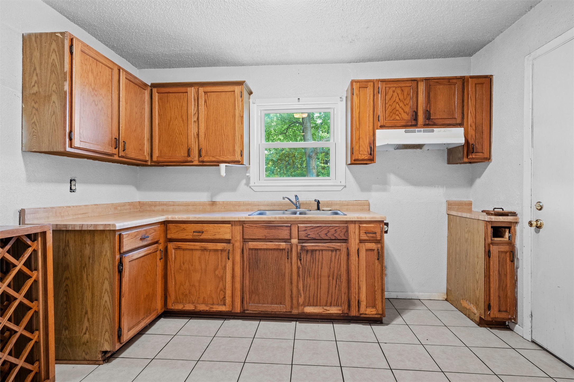 1015 Wilshire Boulevard Arlington TX 76012