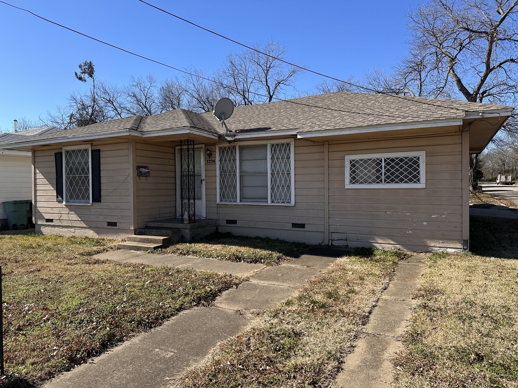1234 N Travis Street Sherman TX 75092